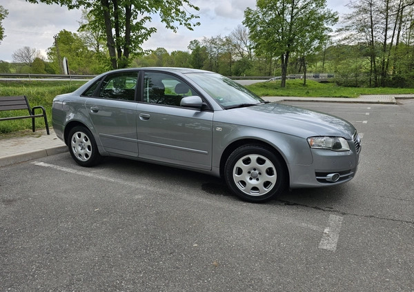 Audi A4 cena 19999 przebieg: 218000, rok produkcji 2006 z Ujście małe 172